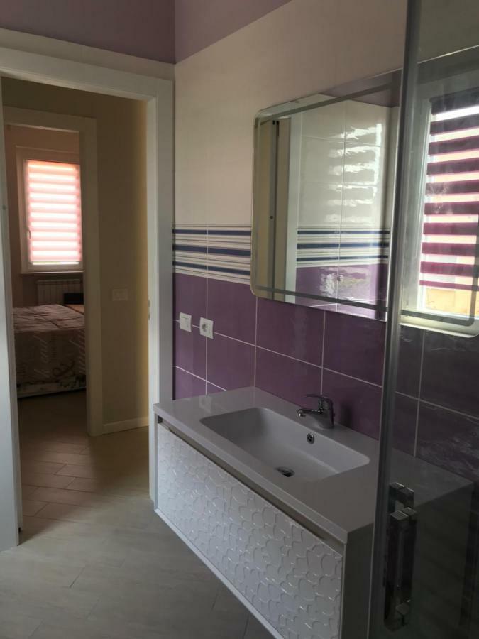 סירמיונה Appartamento Garden מראה חיצוני תמונה