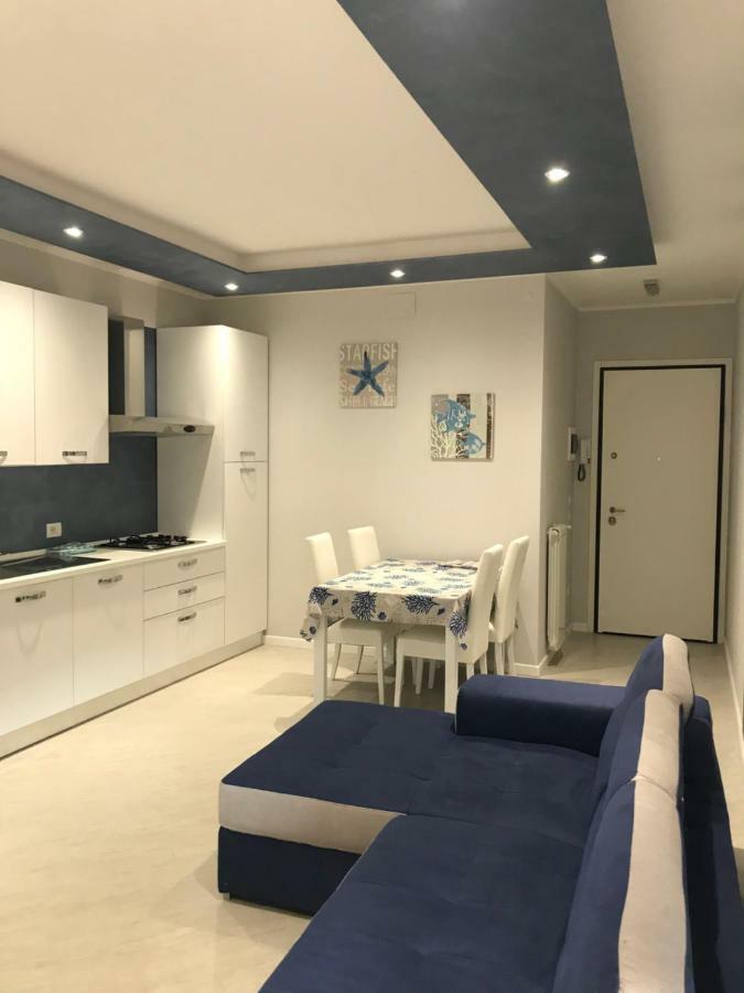 סירמיונה Appartamento Garden מראה חיצוני תמונה